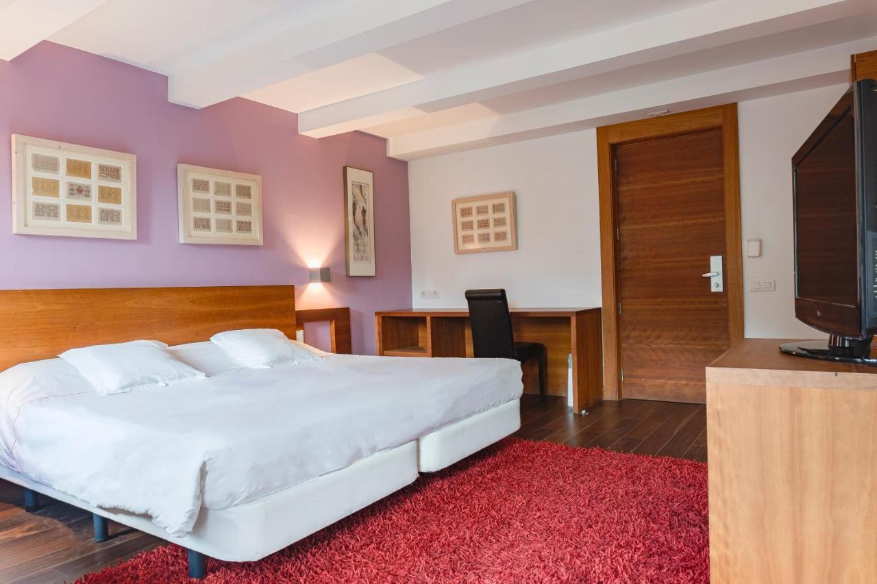 Hotel Cardos Ribera de Cardos Bagian luar foto