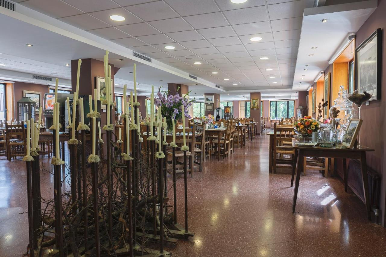 Hotel Cardos Ribera de Cardos Bagian luar foto