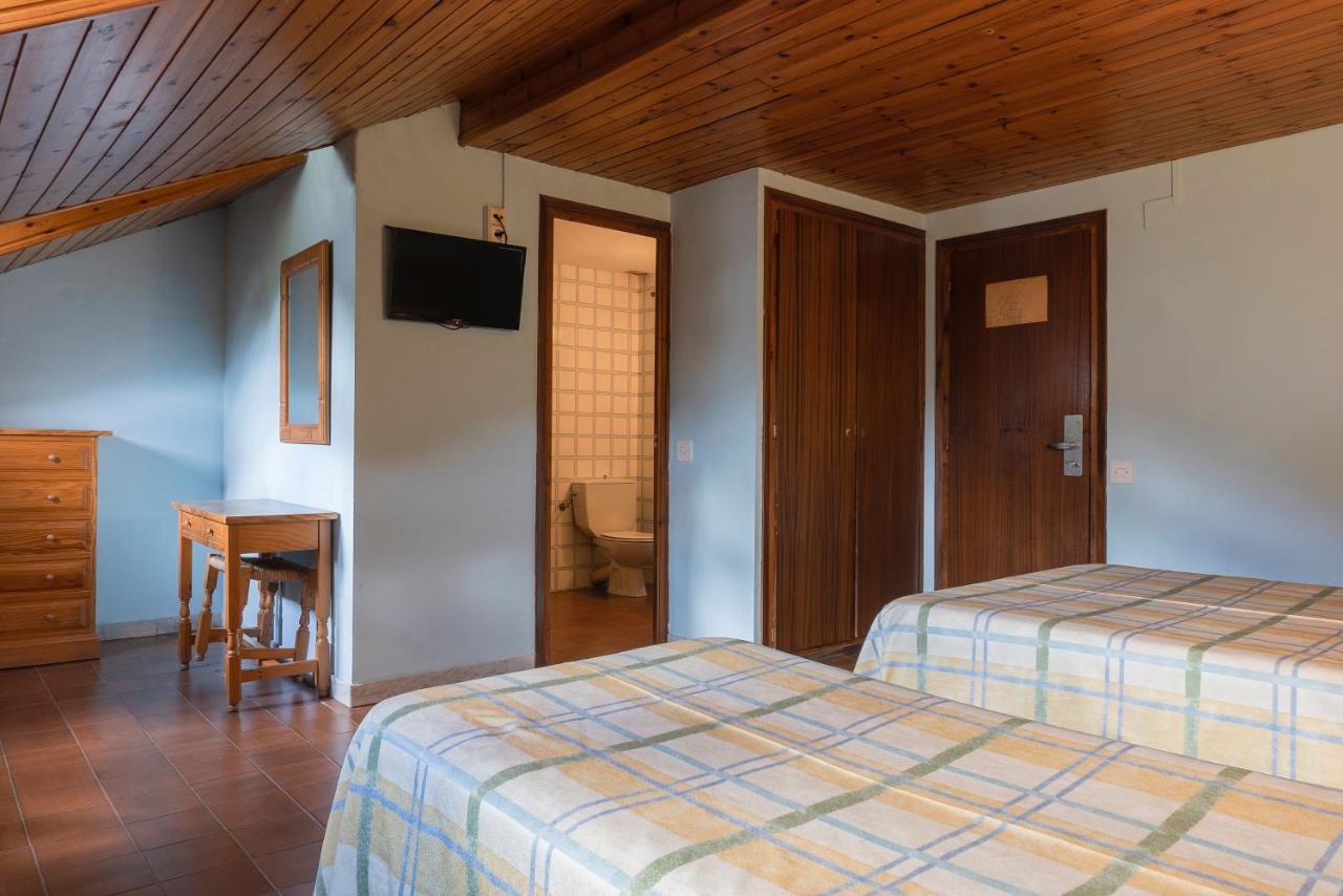 Hotel Cardos Ribera de Cardos Bagian luar foto