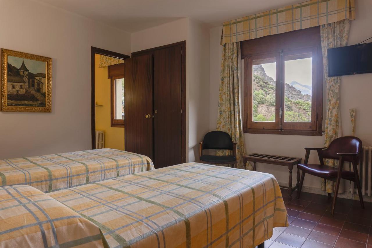 Hotel Cardos Ribera de Cardos Bagian luar foto